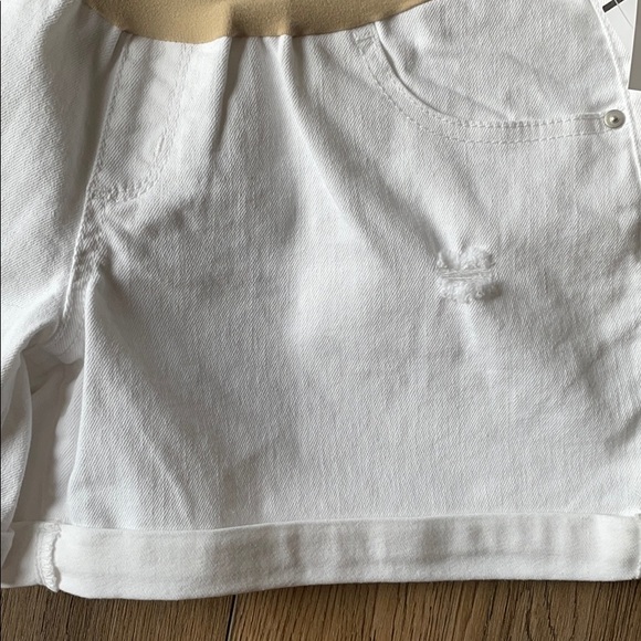 COPY - Maternity Jean Short - Picture 5 of 11